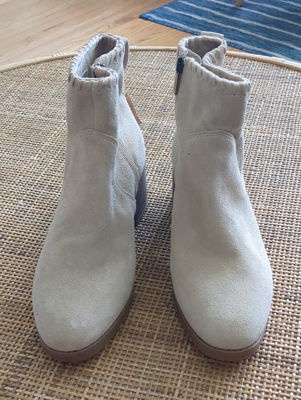 TOMS Cream Suede Stitched Ankle Booties - Picture 2 of 6